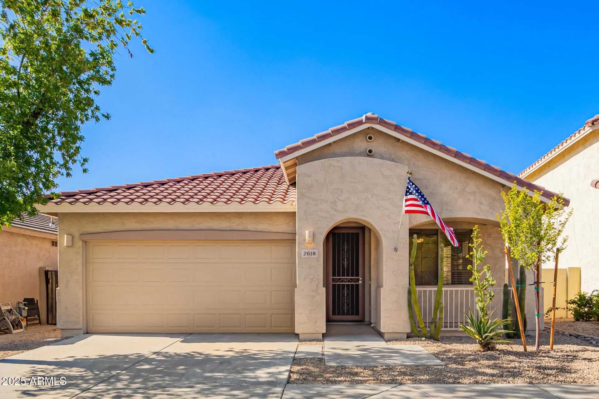 Photo of Listing #6892116