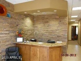 Photo of Listing #6892243