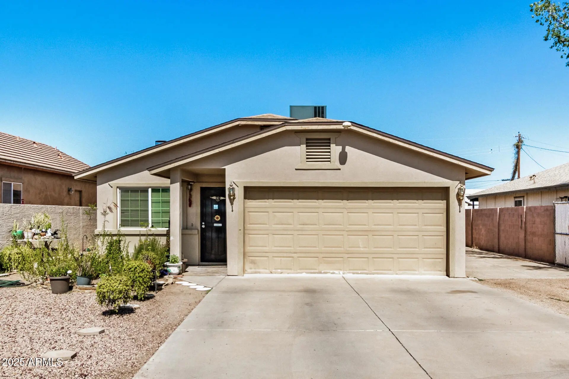 Photo of Listing #6892281