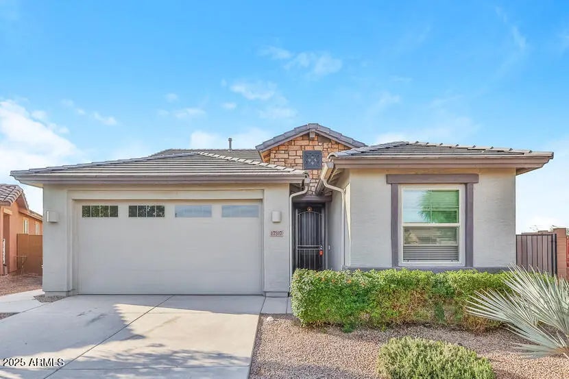 Photo of Listing #6898639