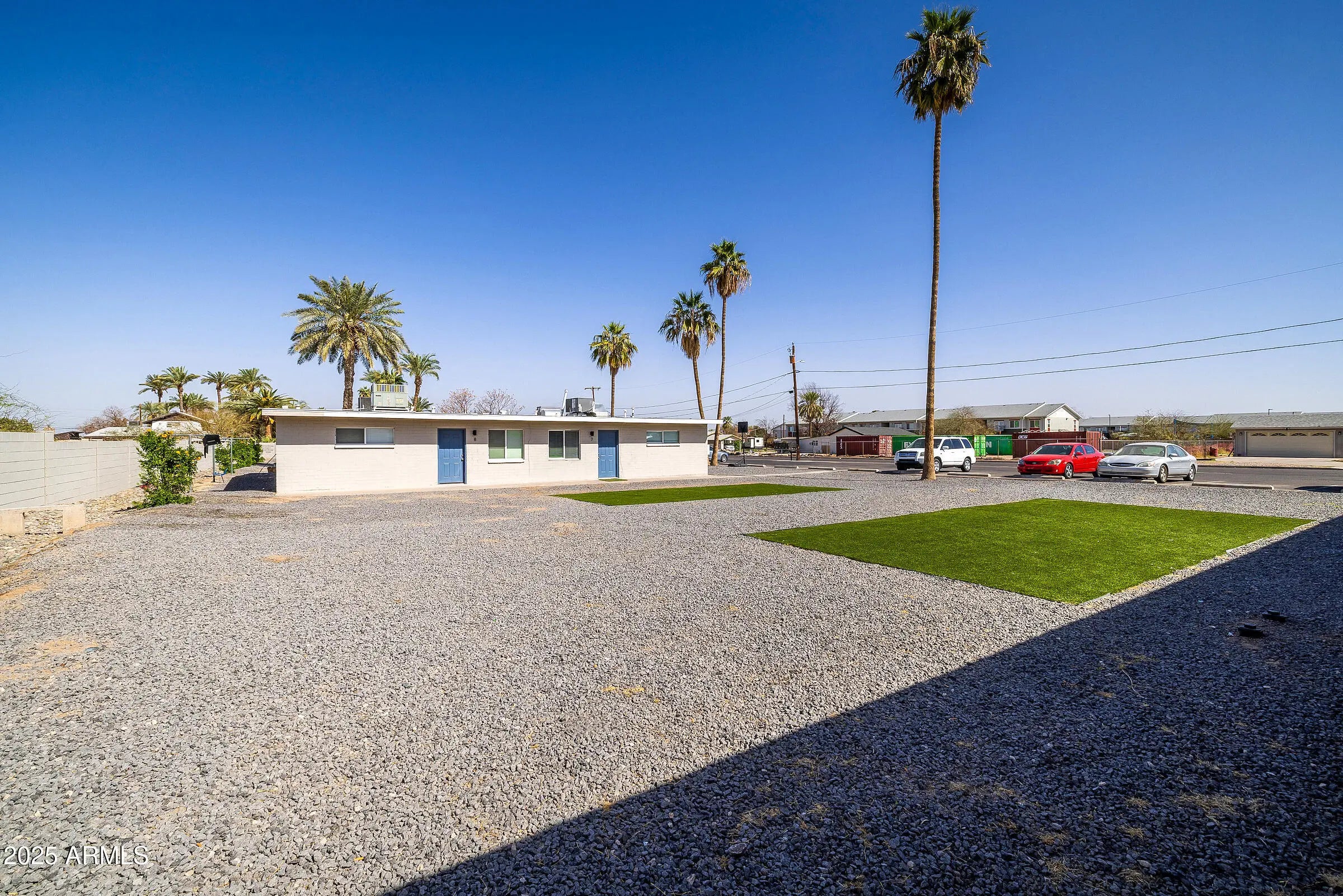 Photo of Listing #6895412