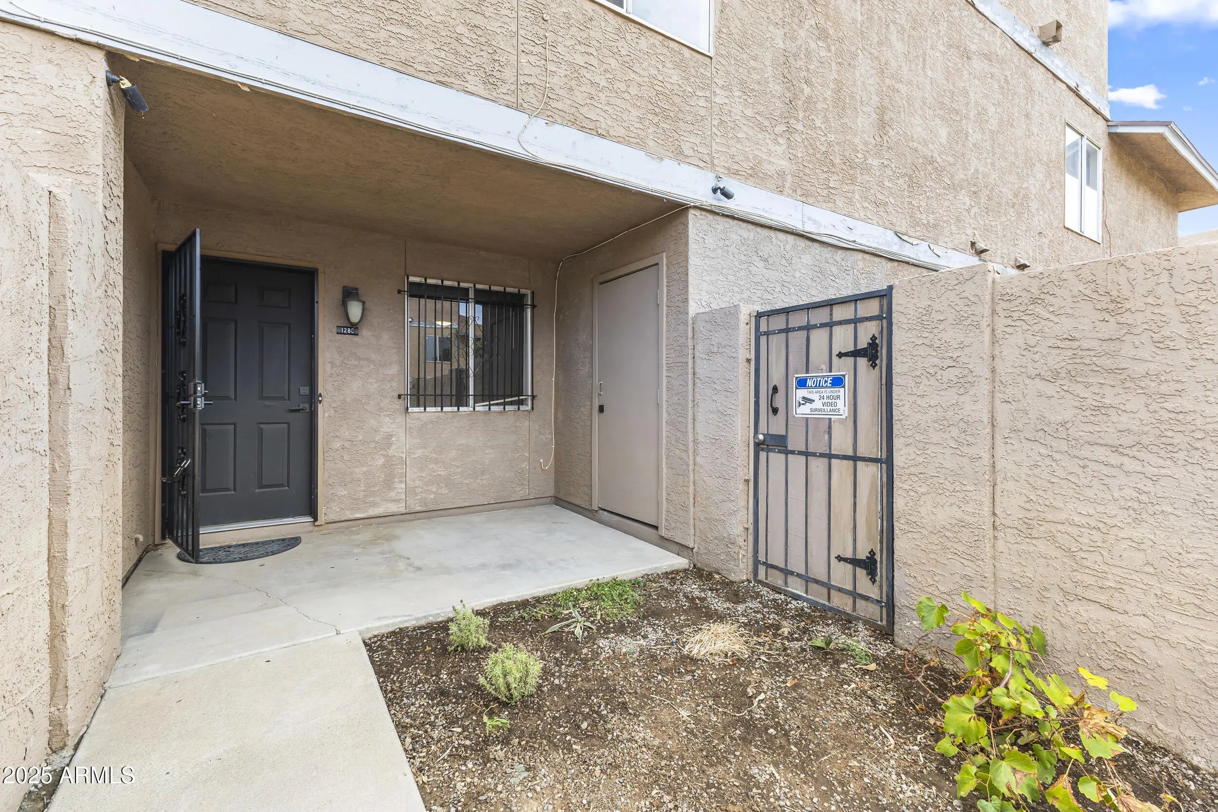 Photo of Listing #6892590