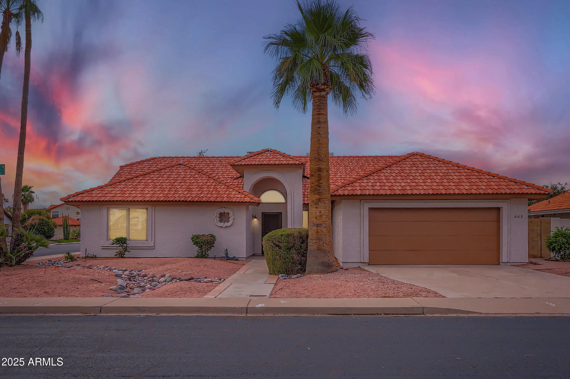 Photo of Listing #6905571