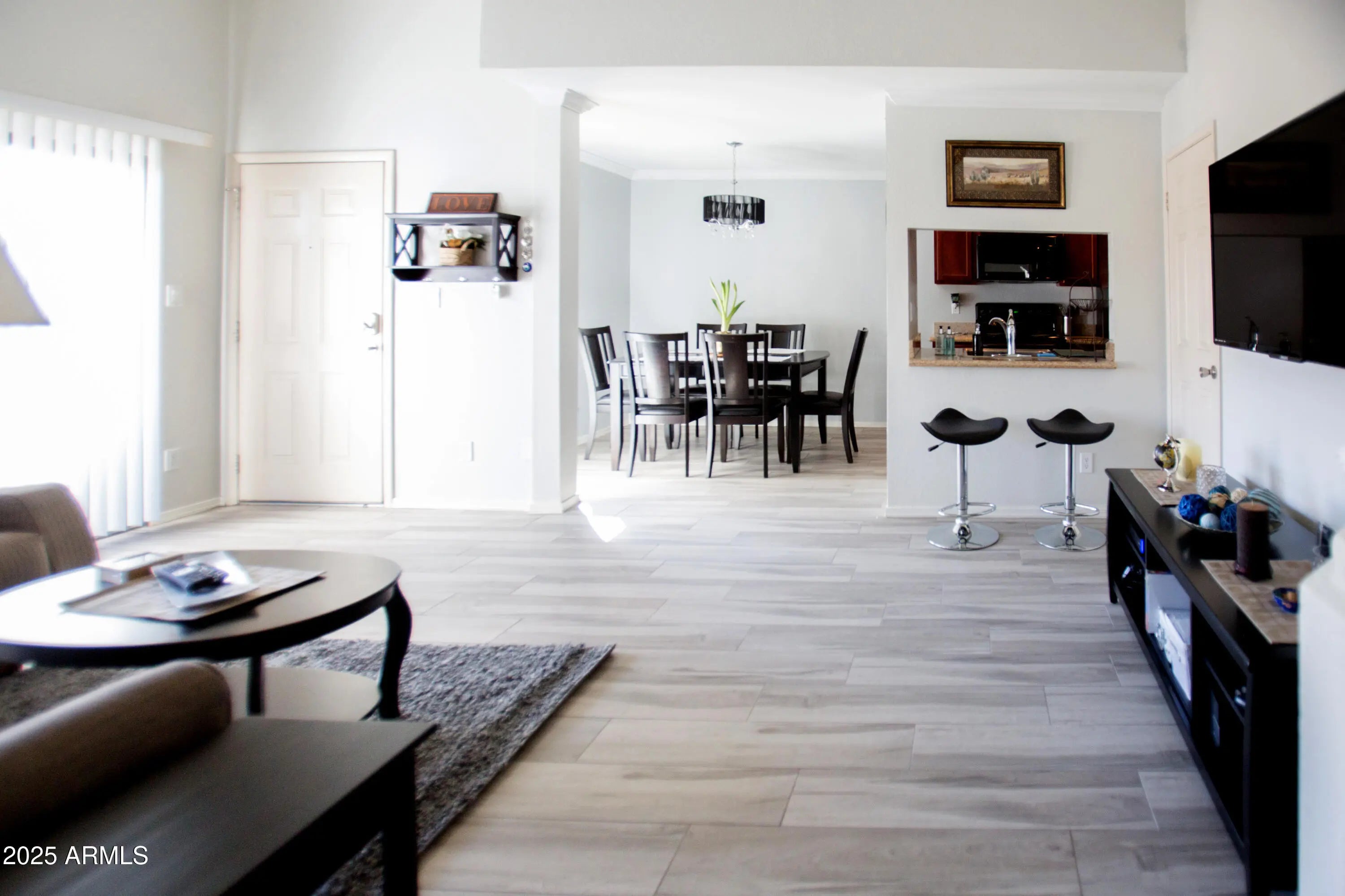 Photo of Listing #6892857