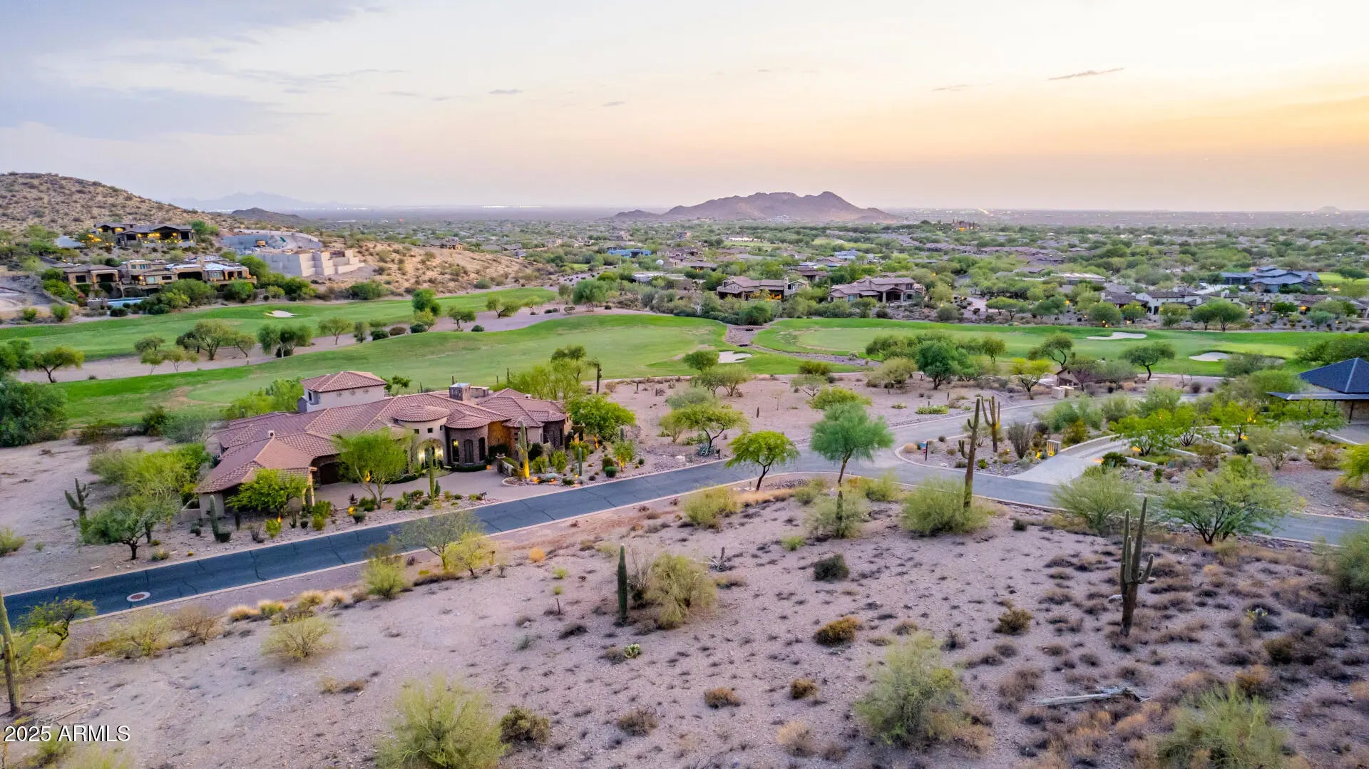 Photo of Listing #6893317