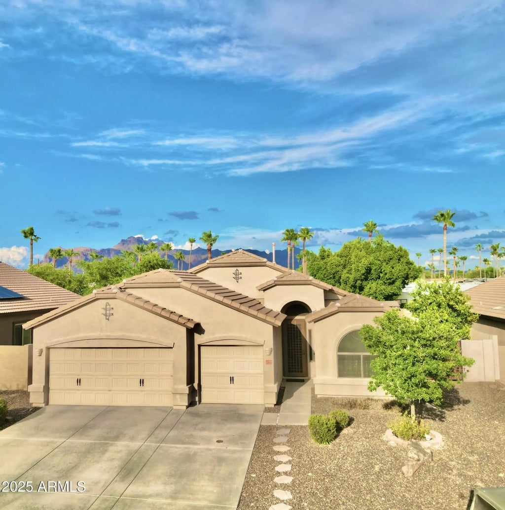 867 S Del Rio Court, Apache Junction