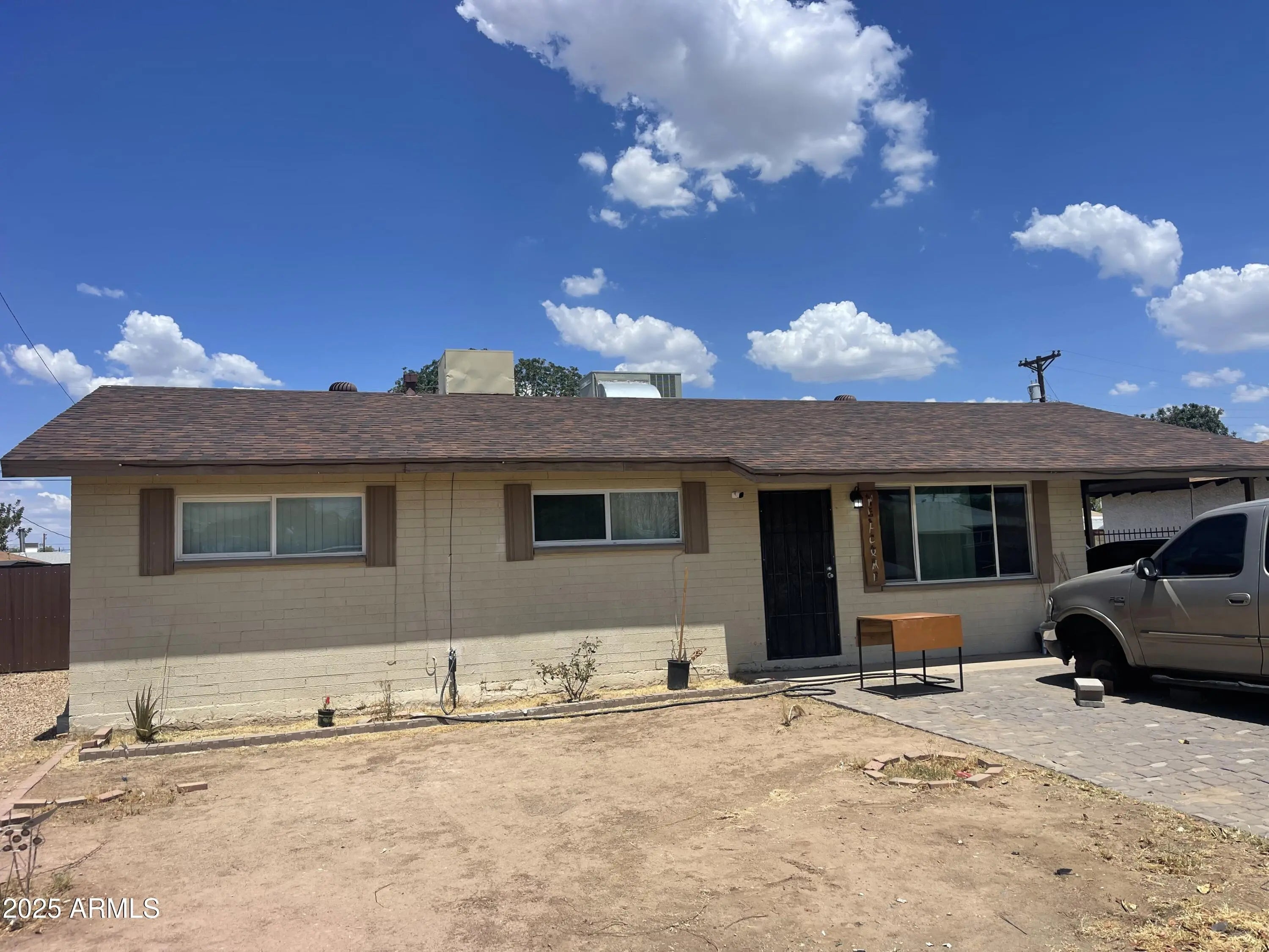 Photo of Listing #6893281