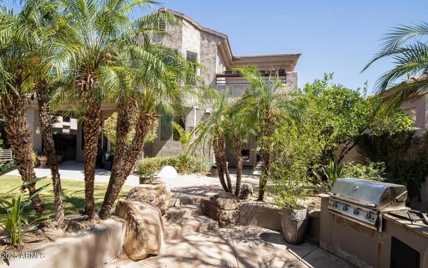 Photo of Listing #6900861