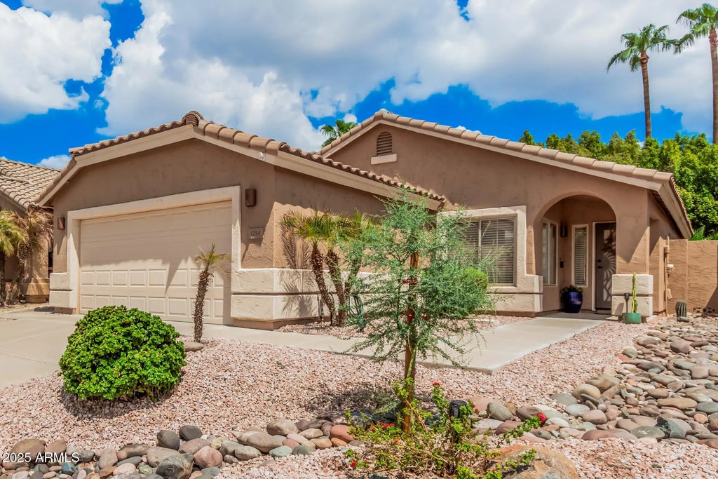 1754 W Hiddenview Drive, Phoenix