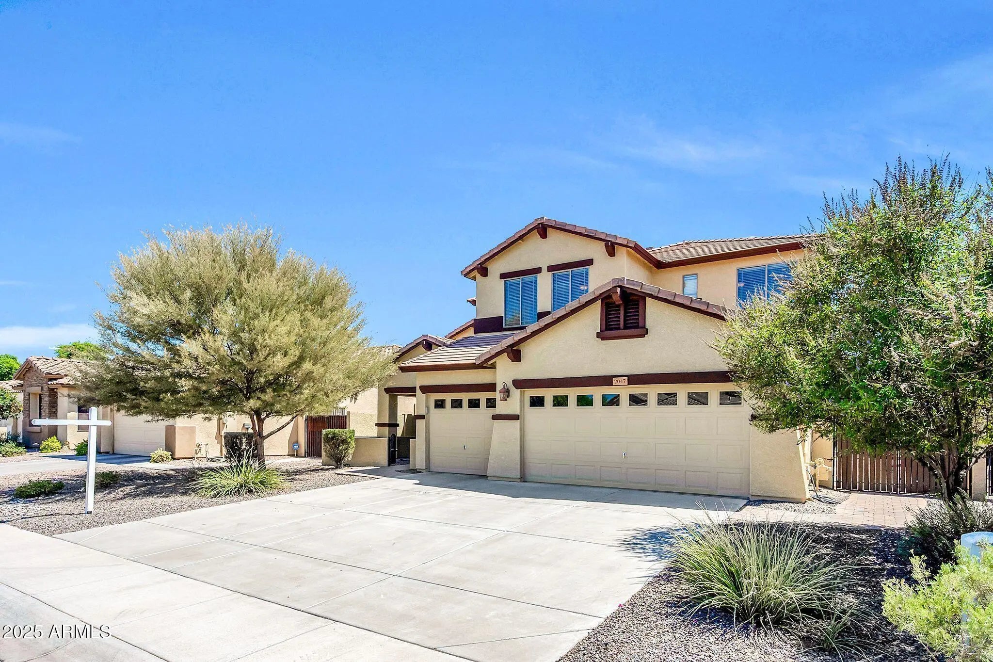 Photo of Listing #6909432