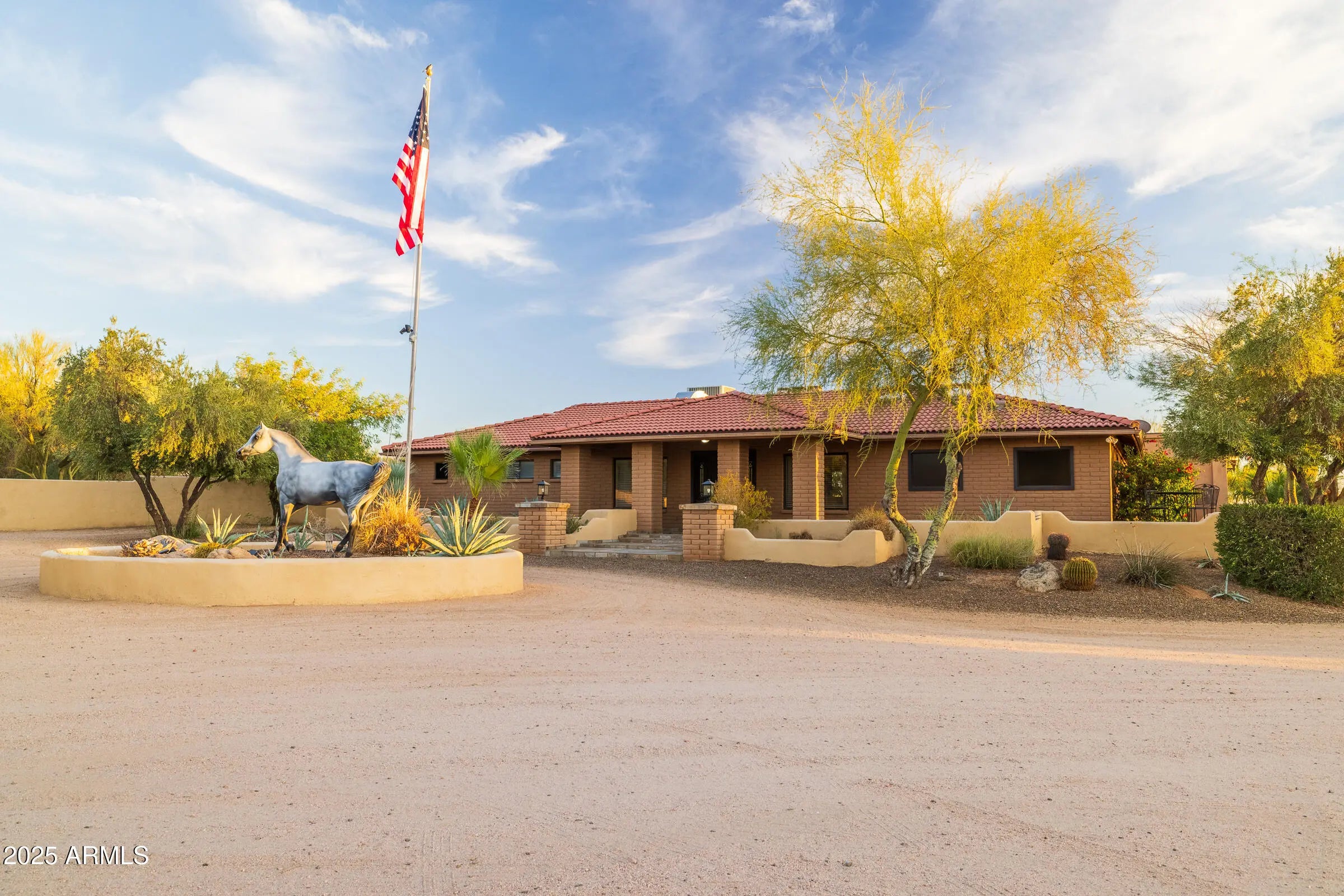 Photo of Listing #6894028