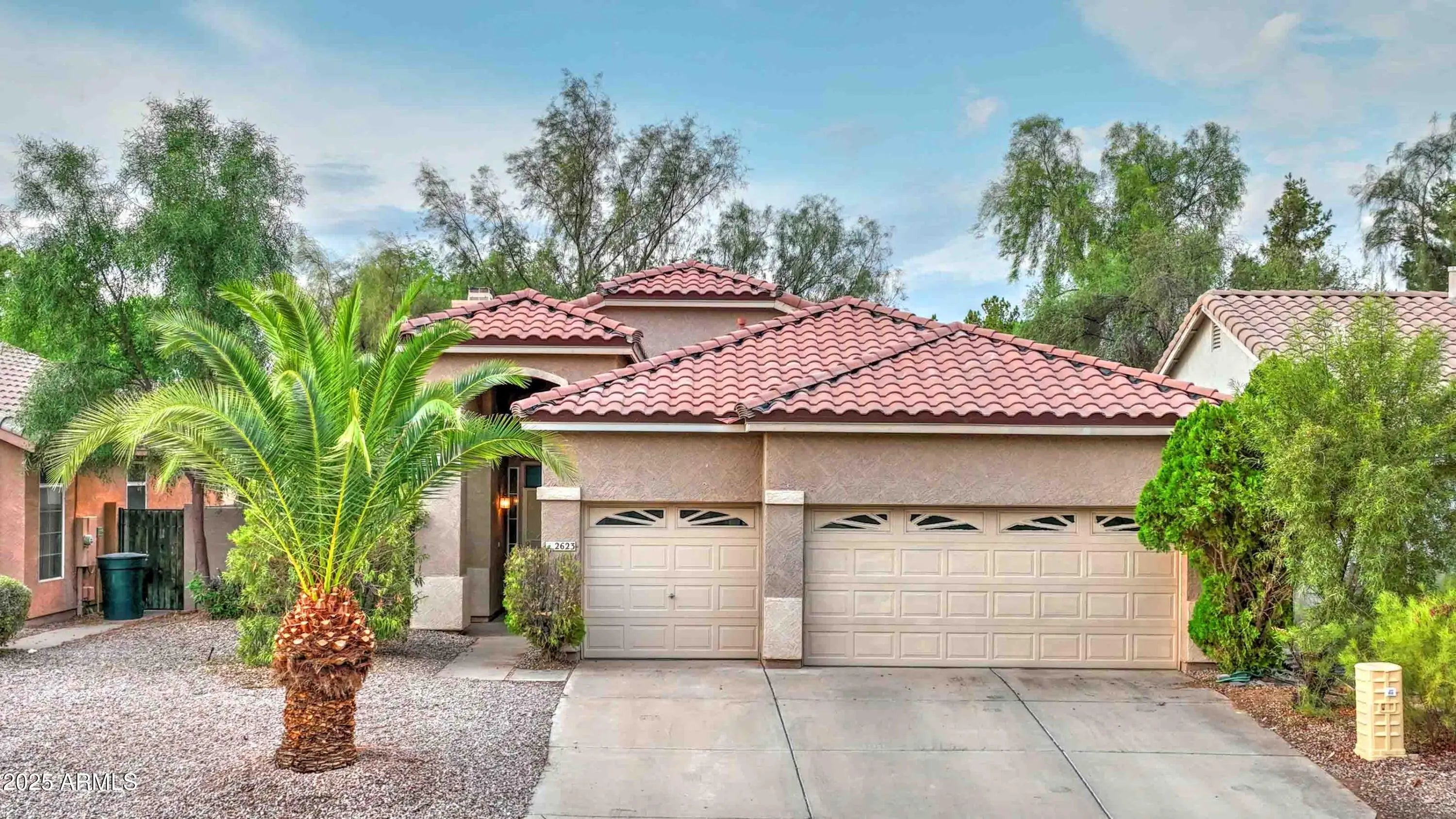 Photo of Listing #6893519