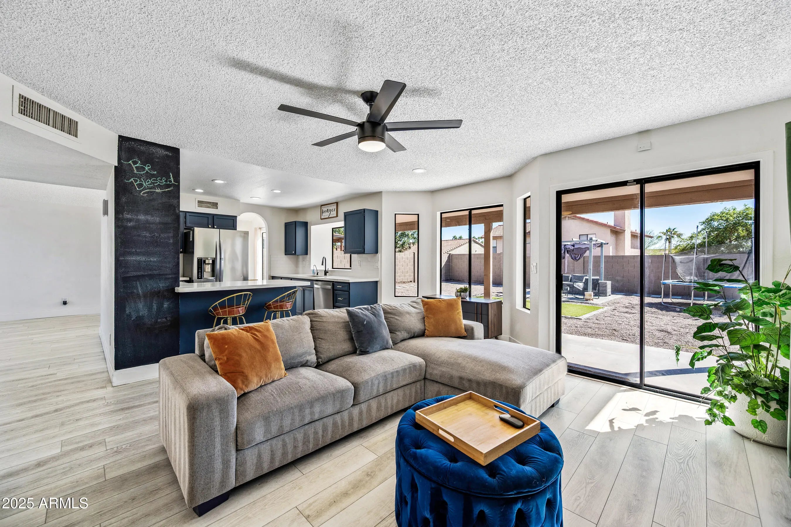 Photo of Listing #6895843