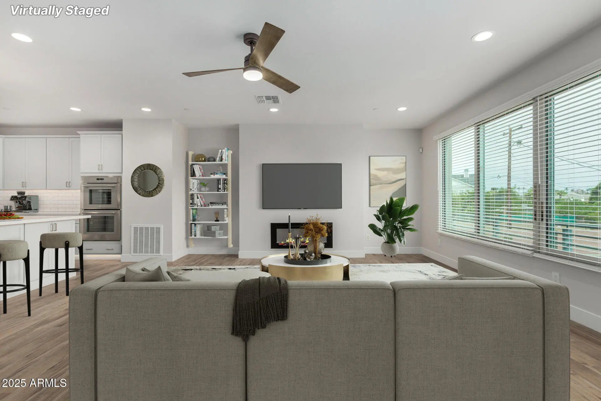 Photo of Listing #6893930