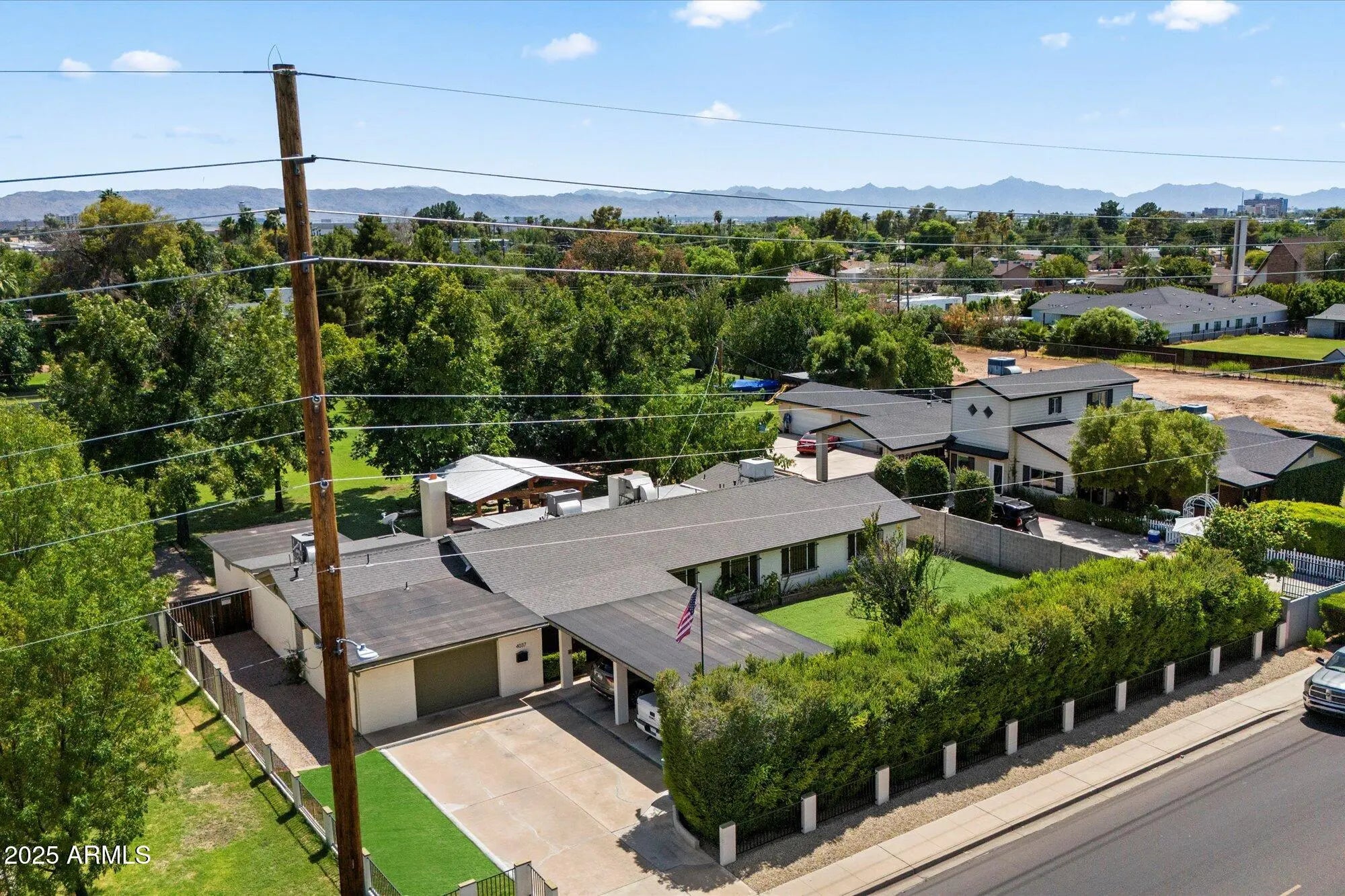 Photo of Listing #6898811