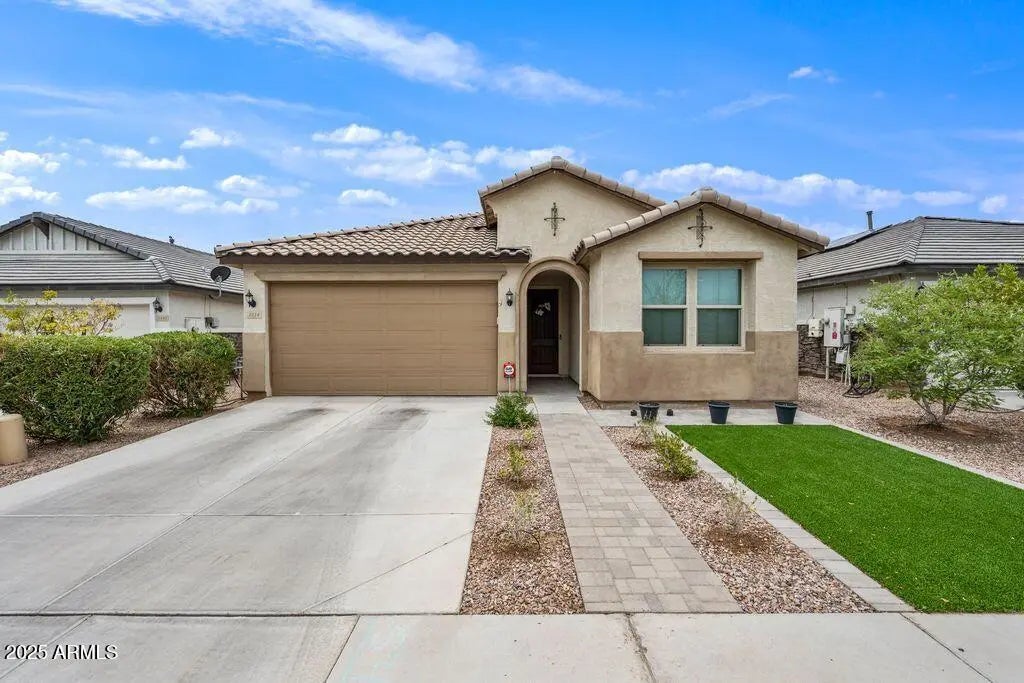 Photo of Listing #6894225