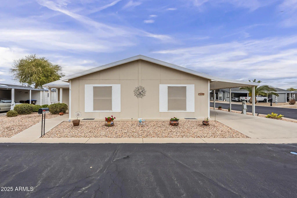 890 E Tee Street, San Tan Valley