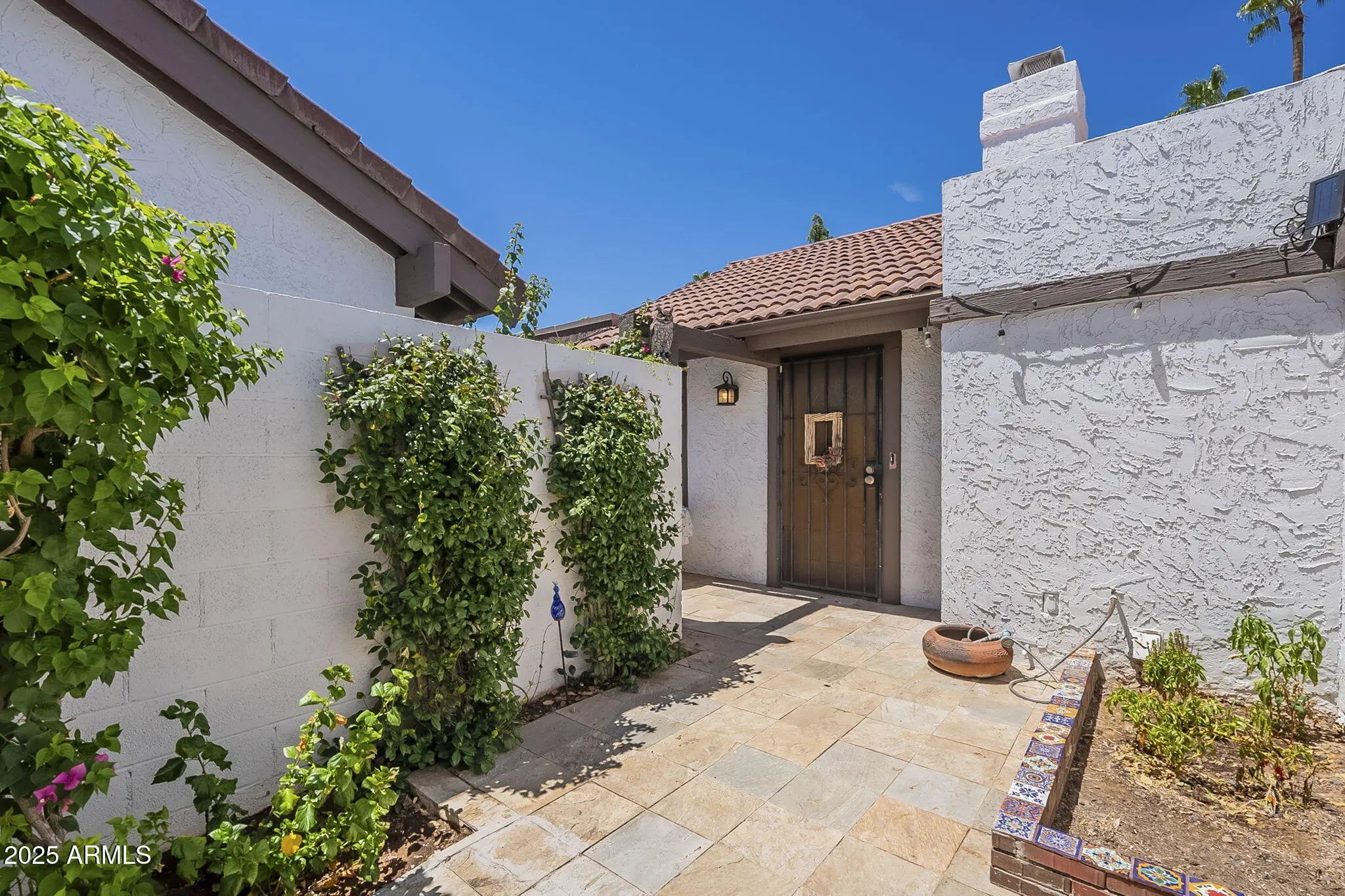 Photo of Listing #6910761