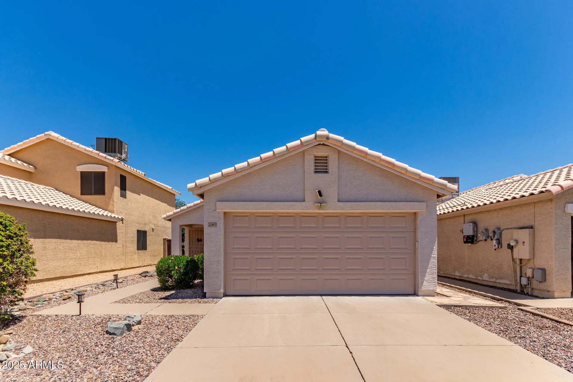 Photo of Listing #6903165