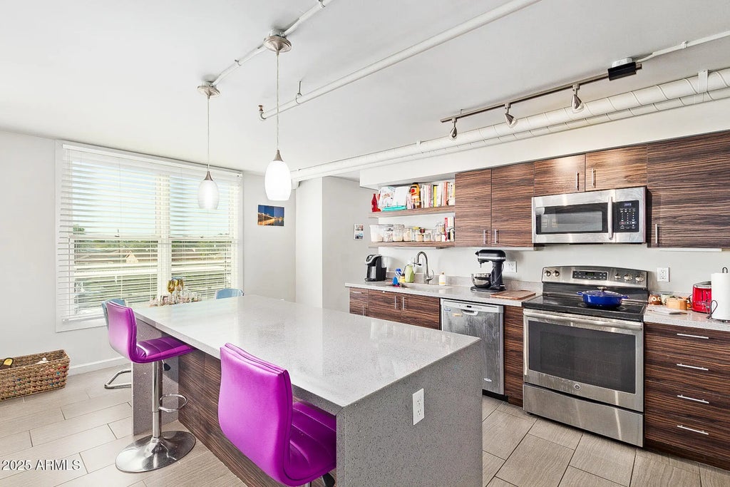 535 W Thomas Road (unit 208), Phoenix