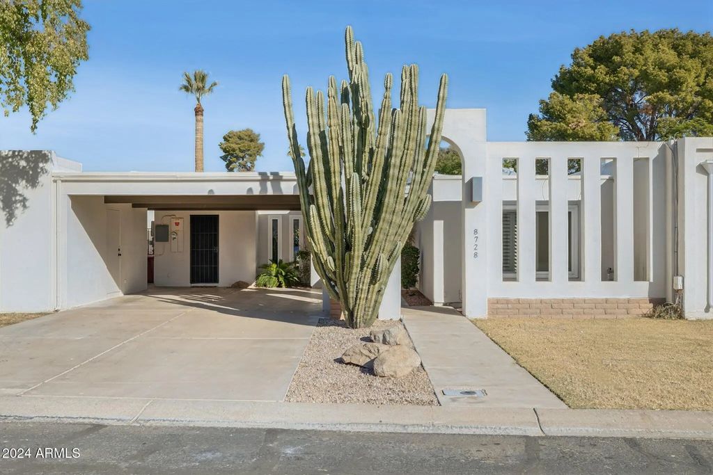 8728 E Via De Viva, Scottsdale
