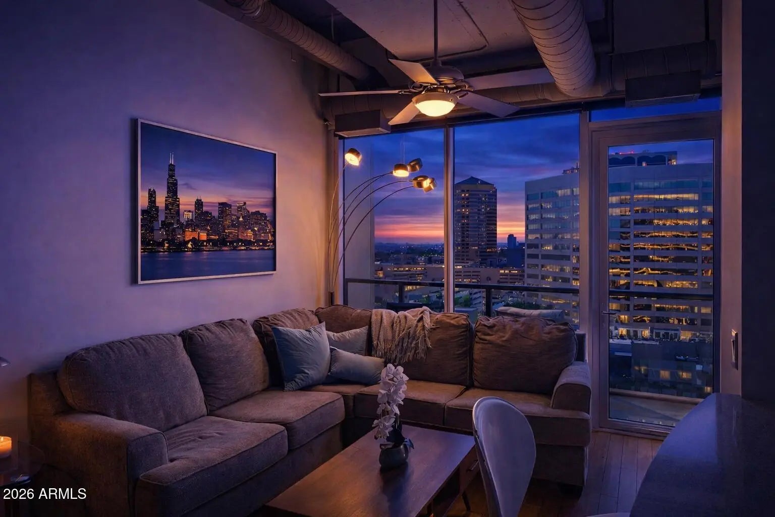 Photo of Listing #6896316