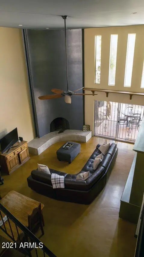 Photo of Listing #6895182