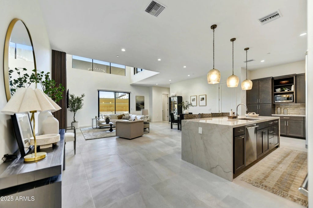 6525 E Cave Creek Road (unit 301), Cave Creek