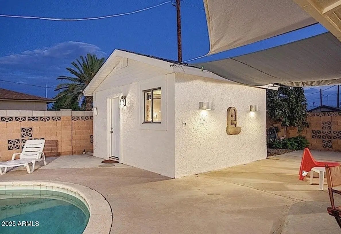 Photo of Listing #6895205