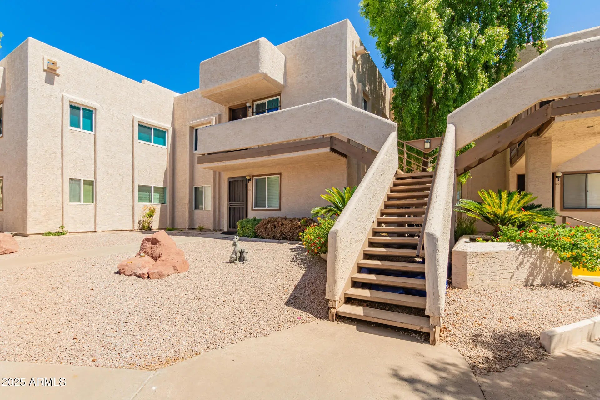 Photo of Listing #6897934