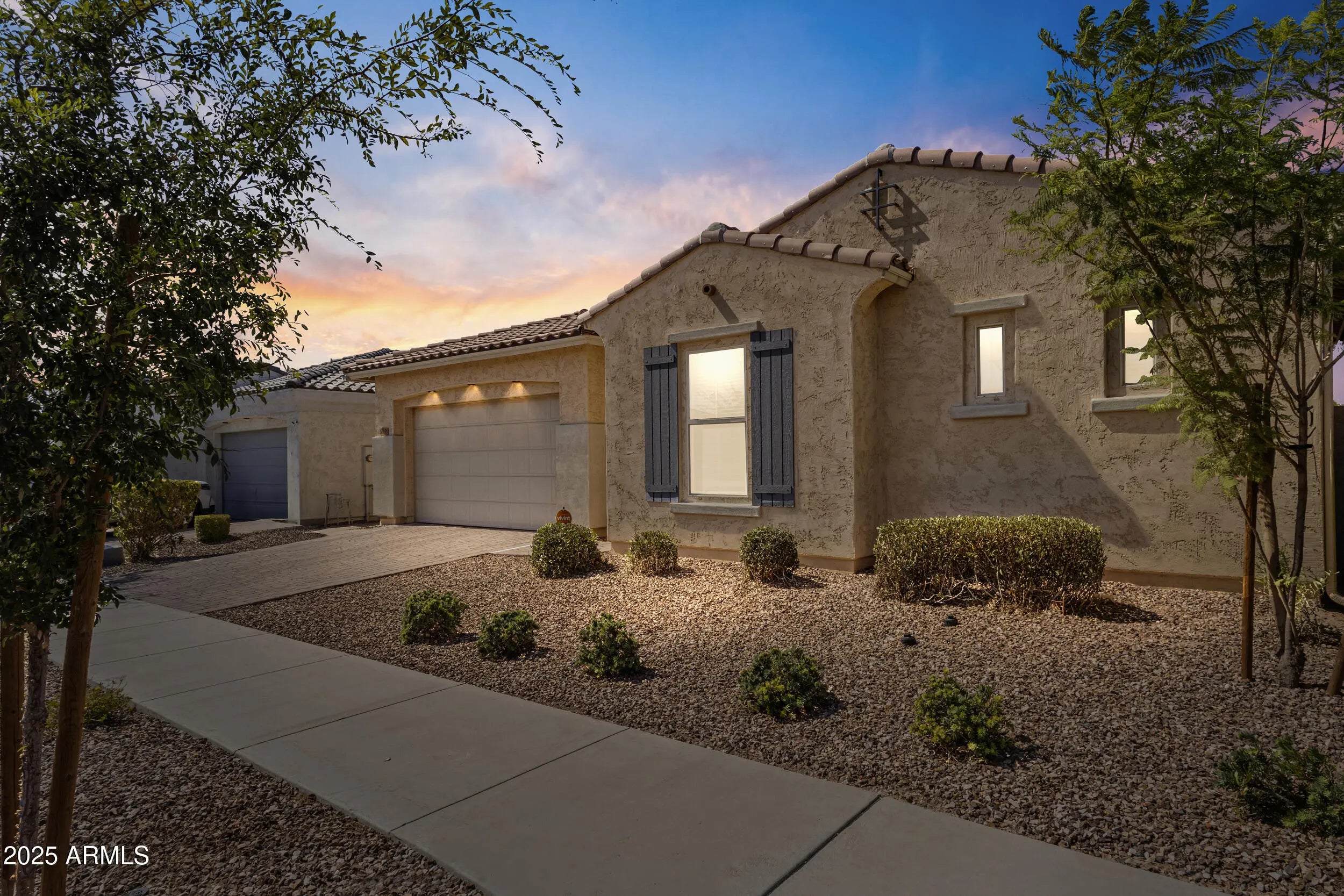 Photo of Listing #6896627