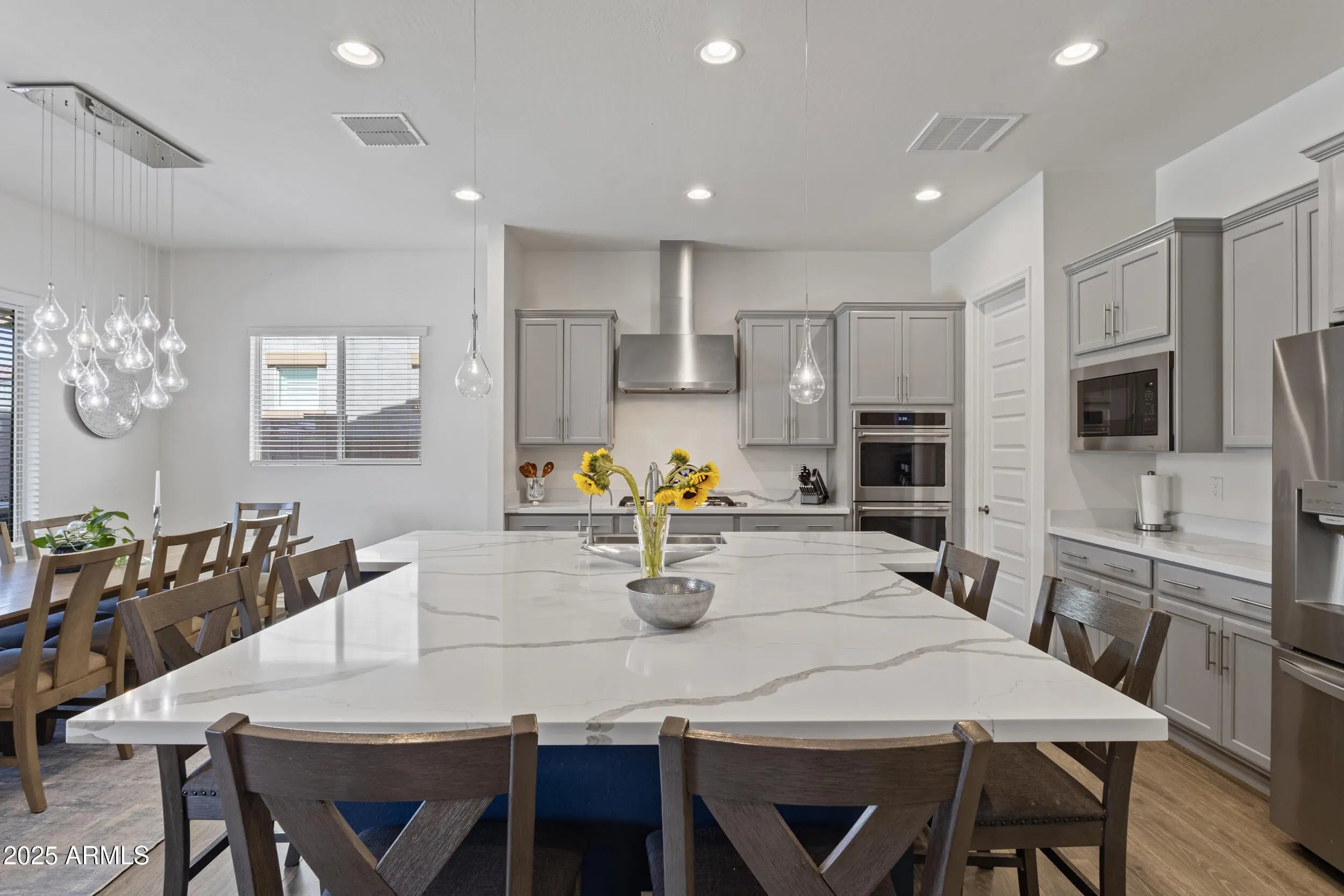 Photo of Listing #6896627