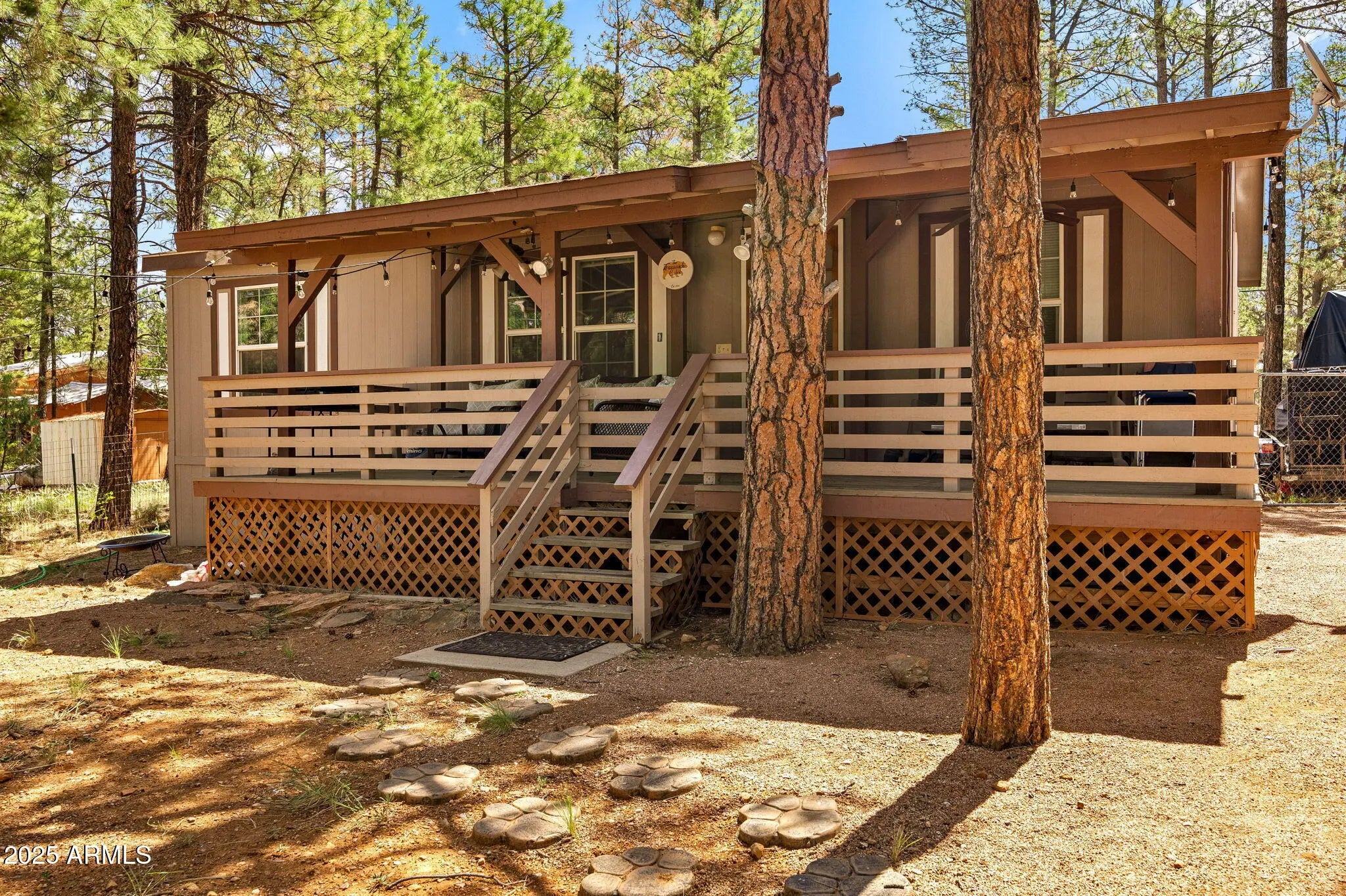 Photo of Listing #6895292