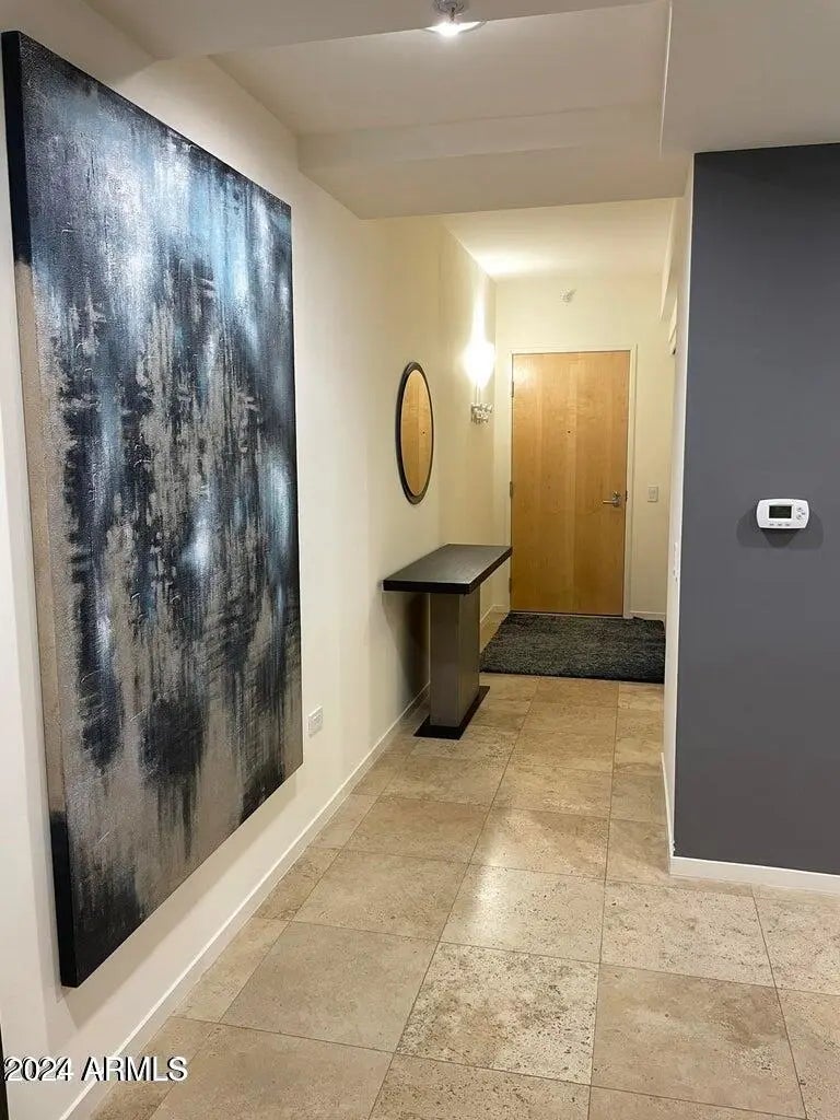 Photo of Listing #6895343