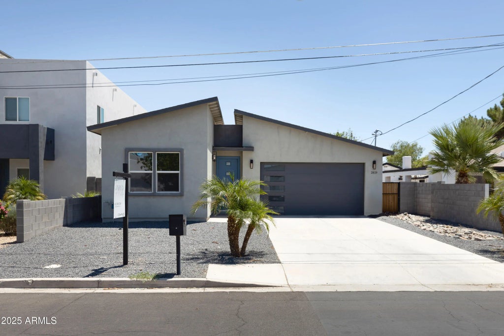 2819 N 28th Place, Phoenix