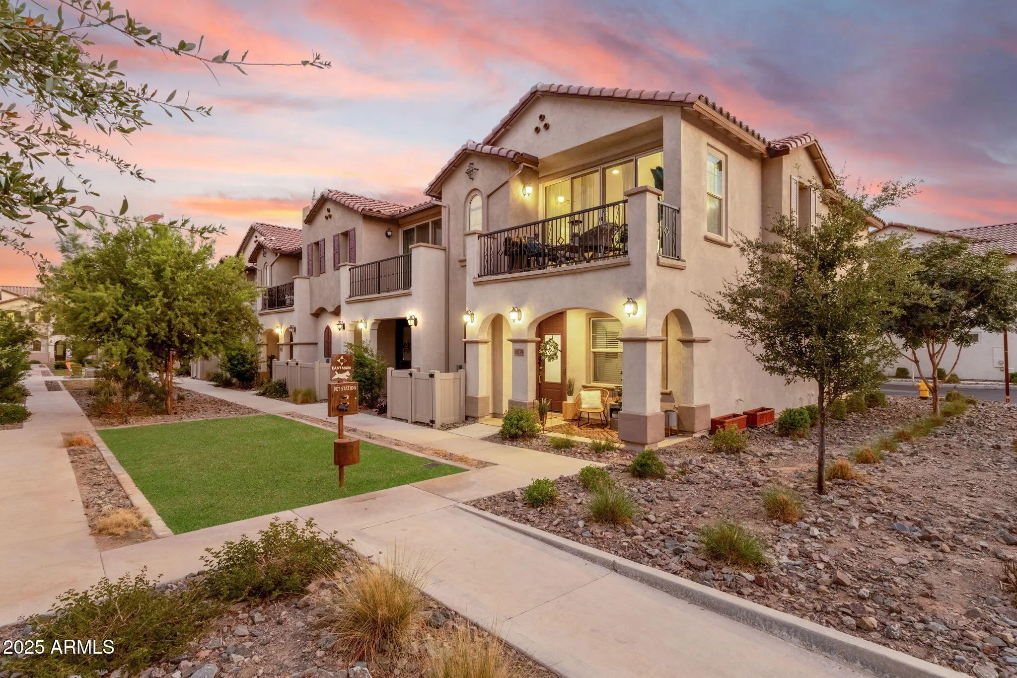 Photo of Listing #6896613