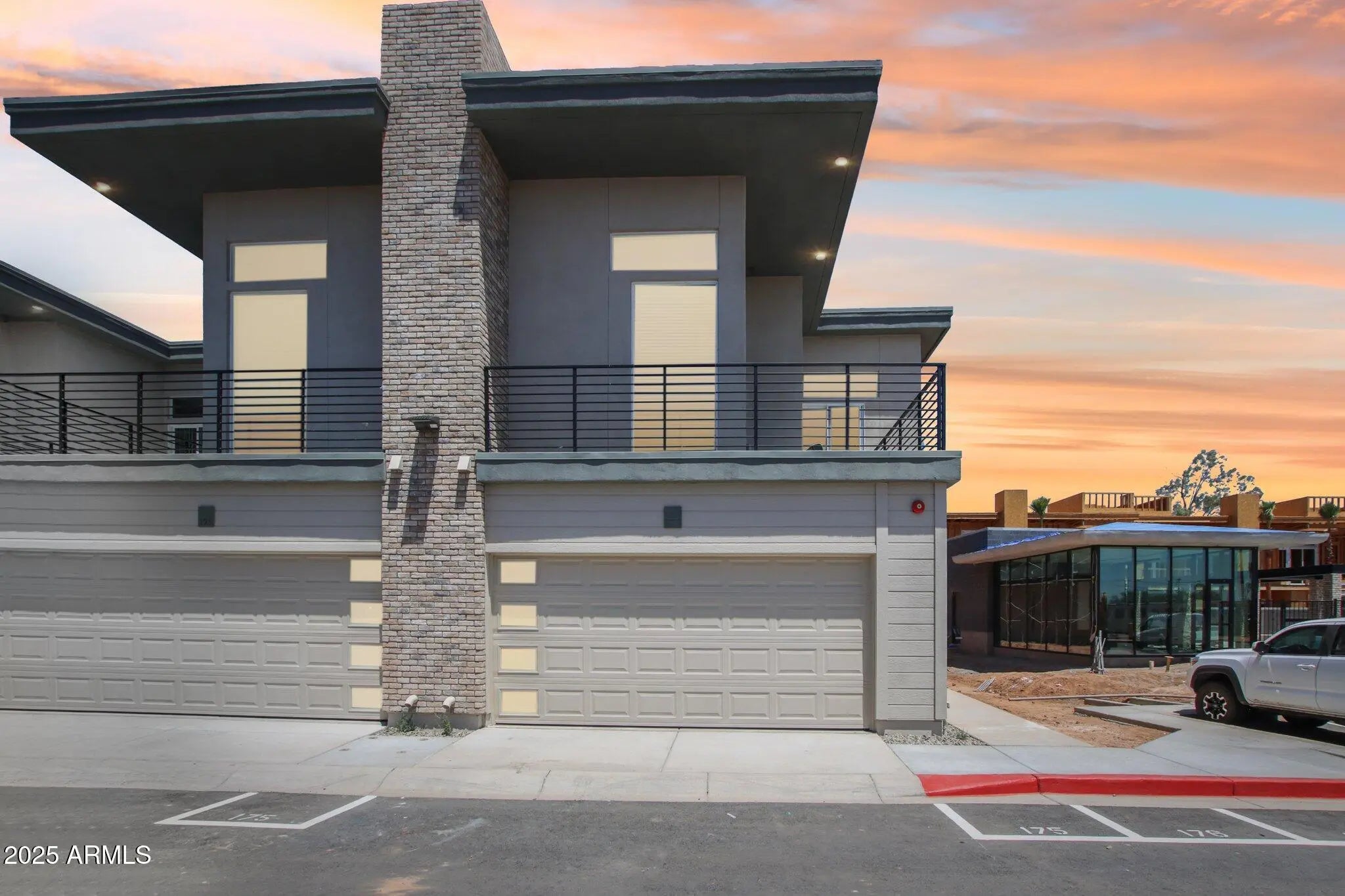 Photo of Listing #6918738