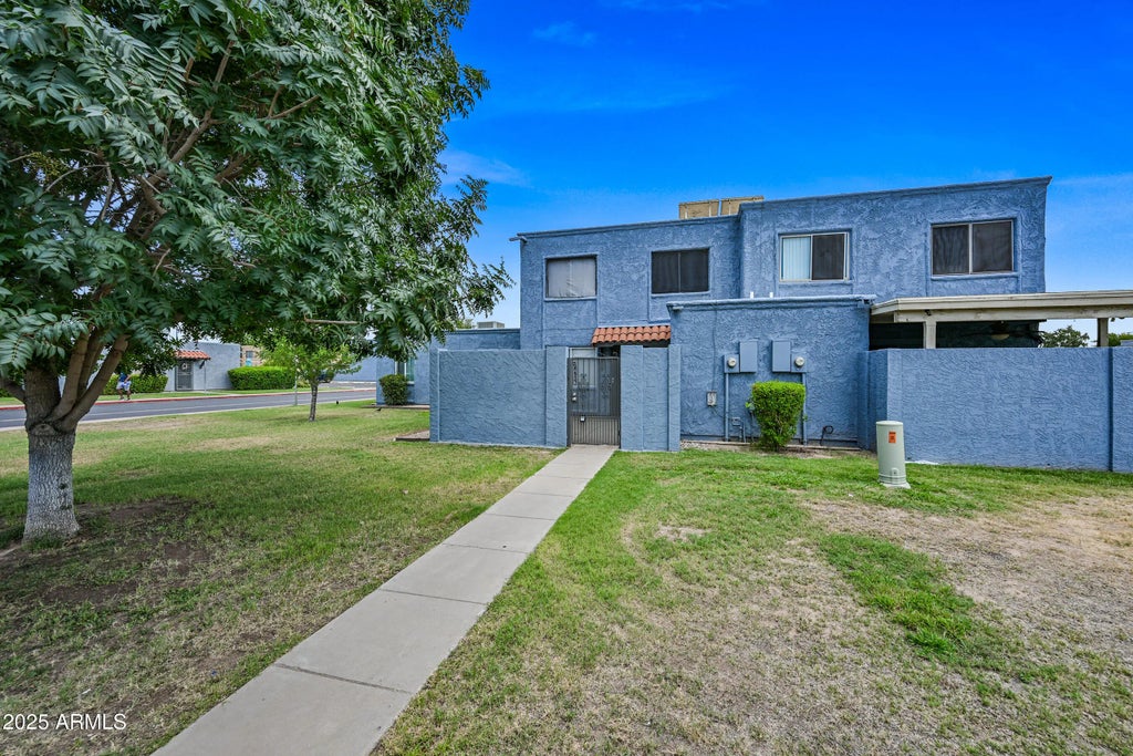 5406 W Sheena Drive, Glendale