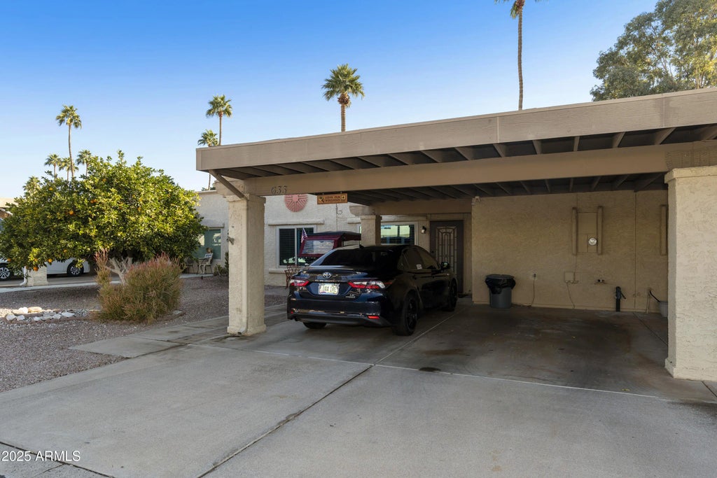 633 S 77th Street, Mesa