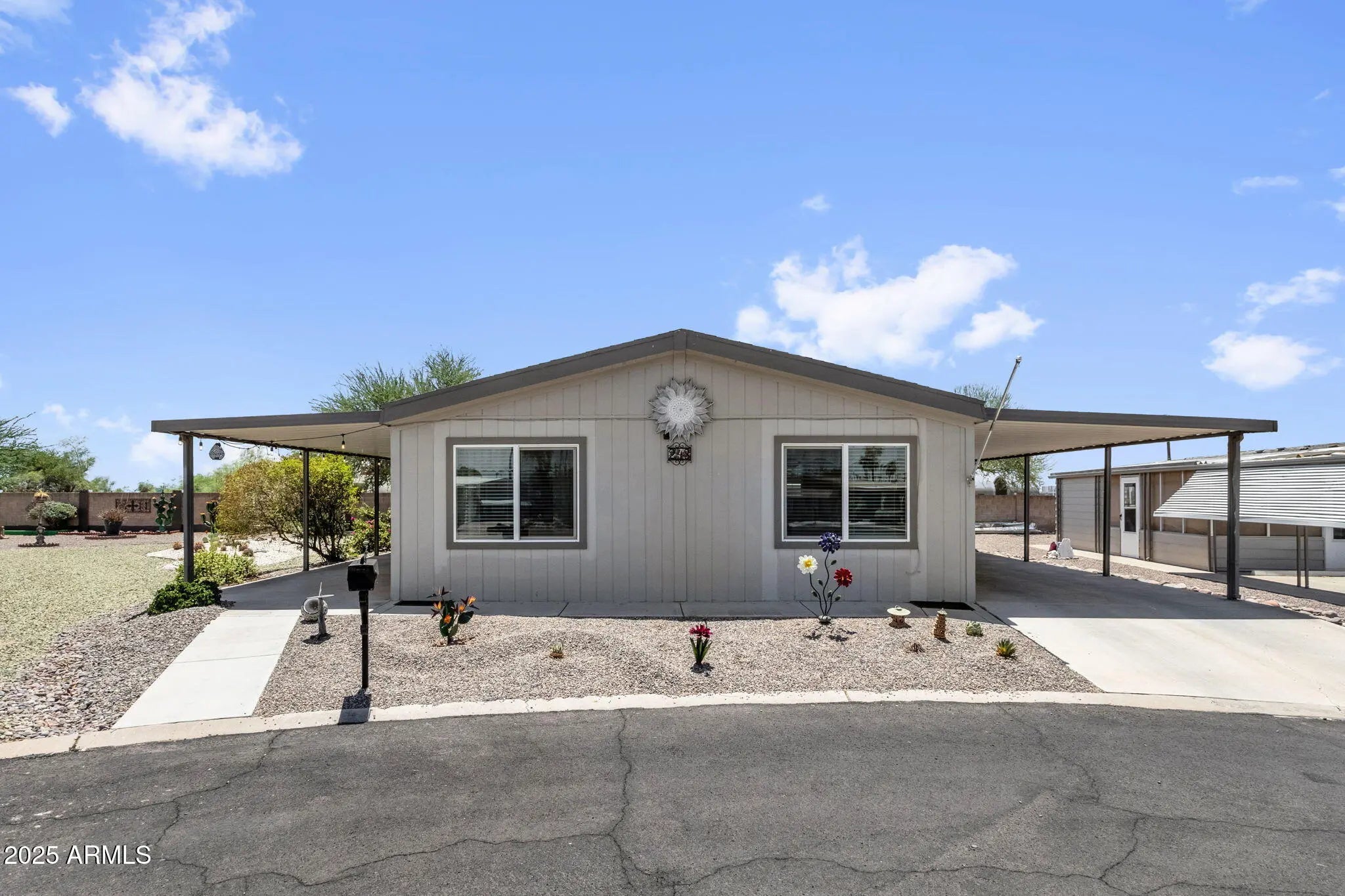 Photo of Listing #6896048