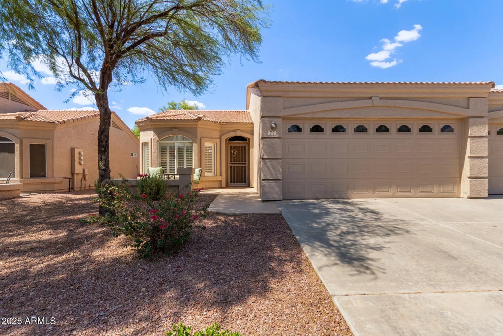 2101 S Yellow Wood -- (unit 77), Mesa