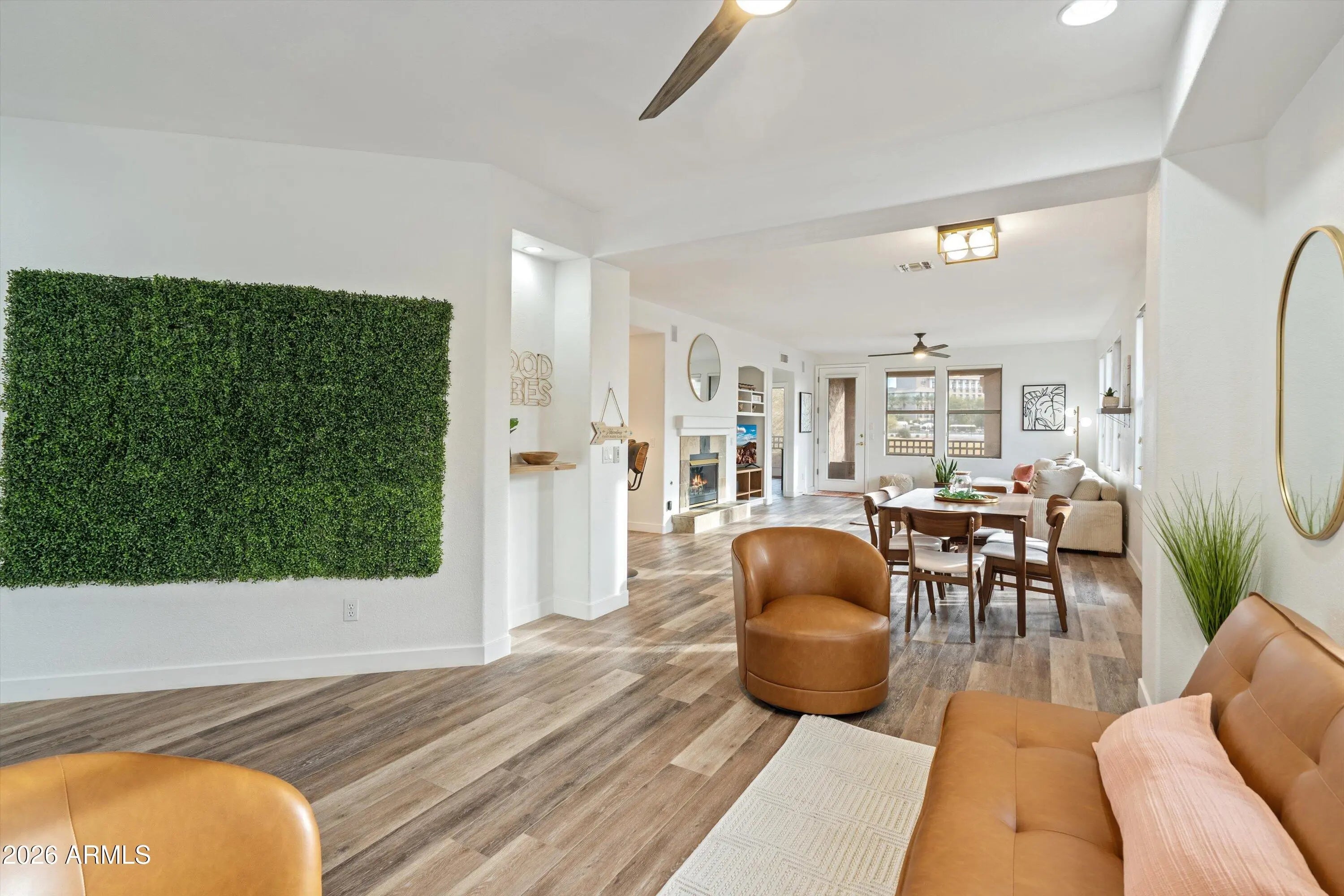 Photo of Listing #6895743