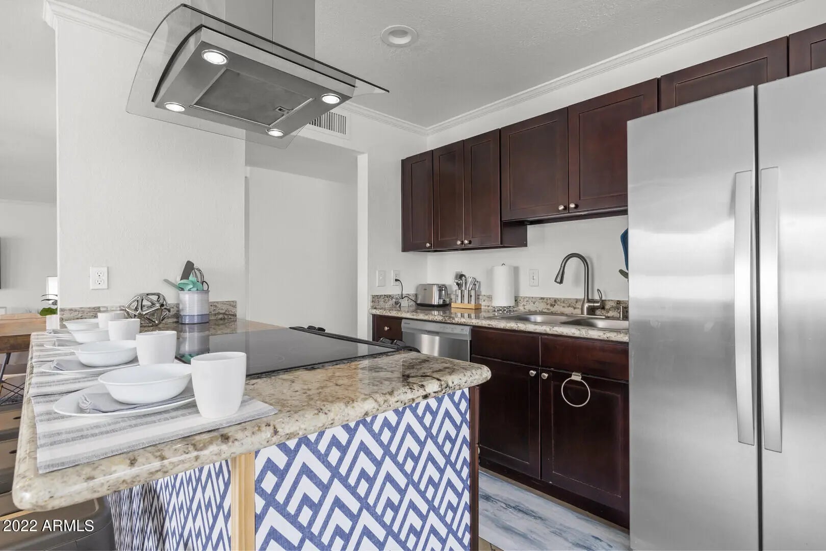 Photo of Listing #6895783