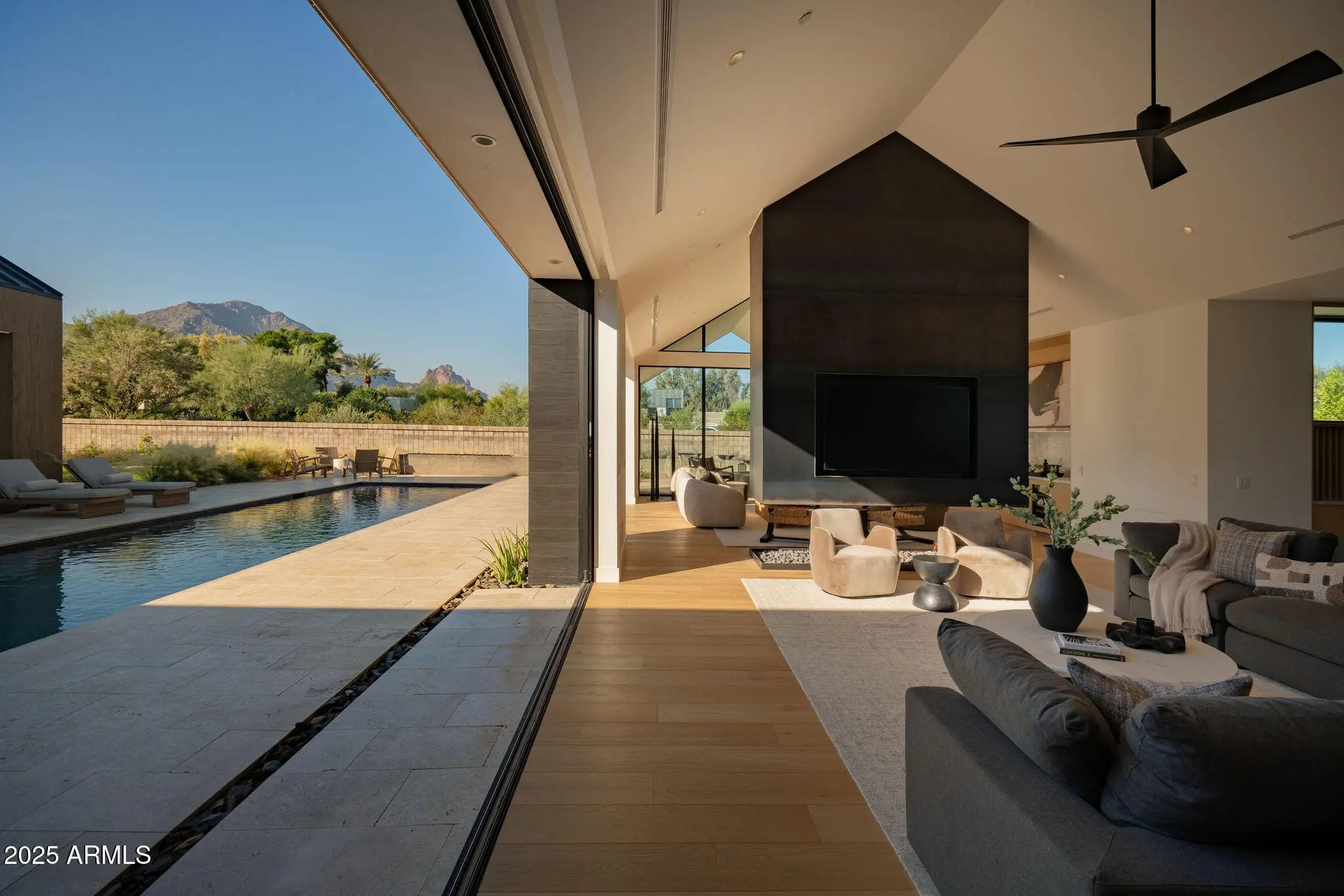 Photo of Listing #6913208