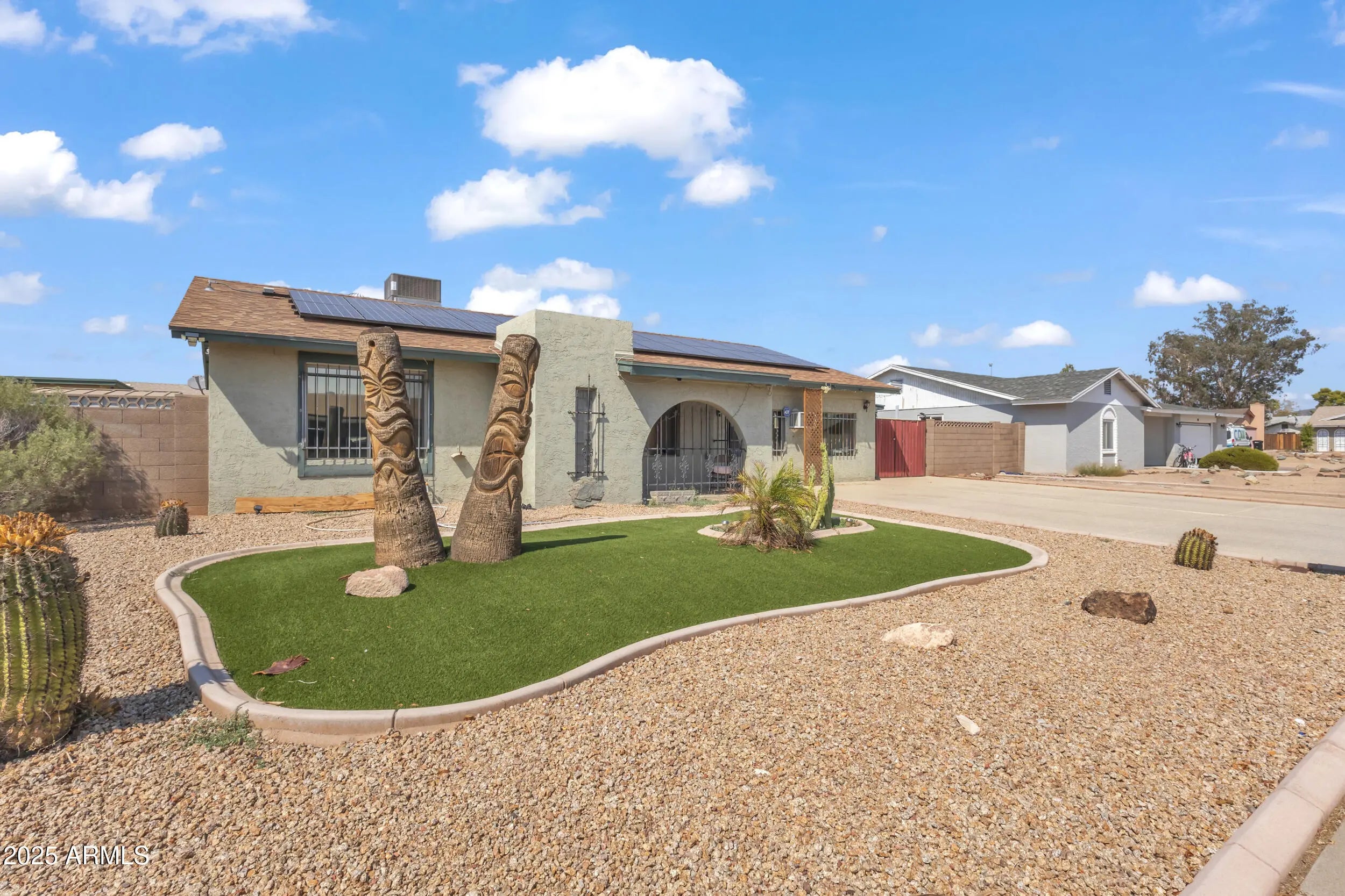 Photo of Listing #6896359