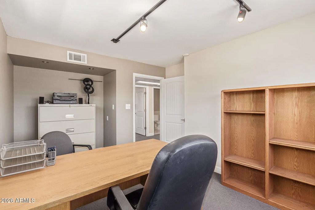 8545 N Black Canyon Highway, Phoenix