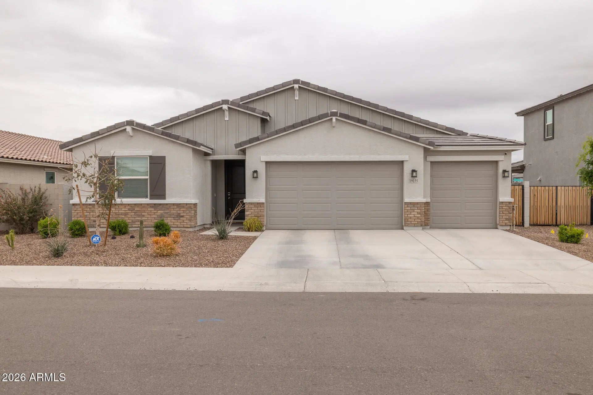 Photo of Listing #6996858