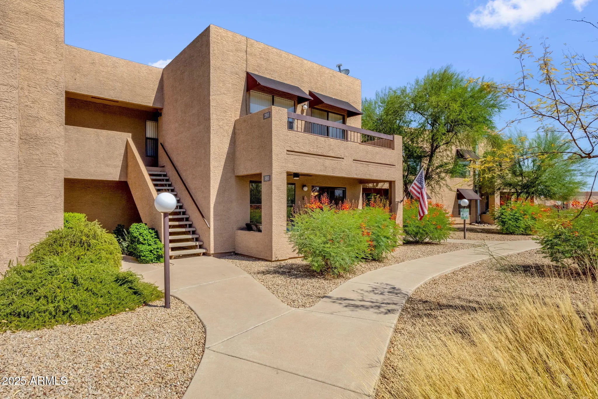 Photo of Listing #6899426