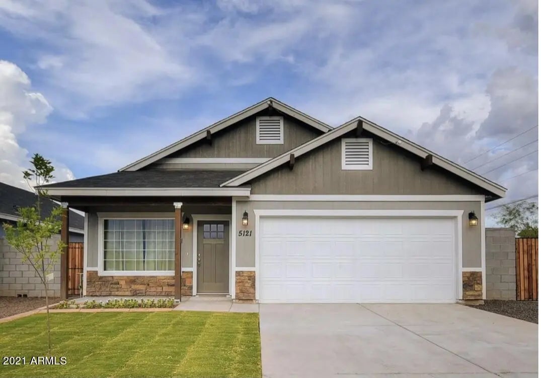 Photo of Listing #6896165