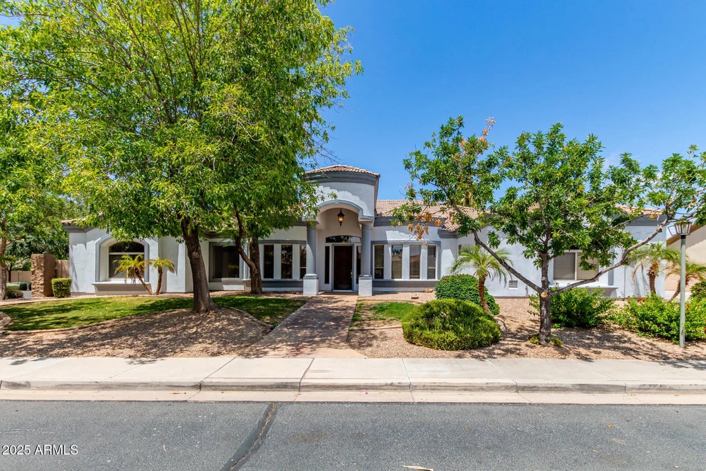 2646 E Bartlett Place, Chandler